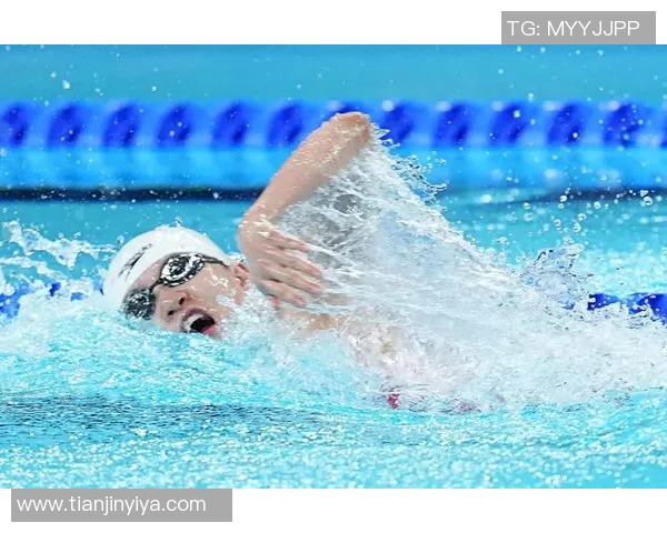 游泳明星突破极限 打破纪录背后的坚持与梦想